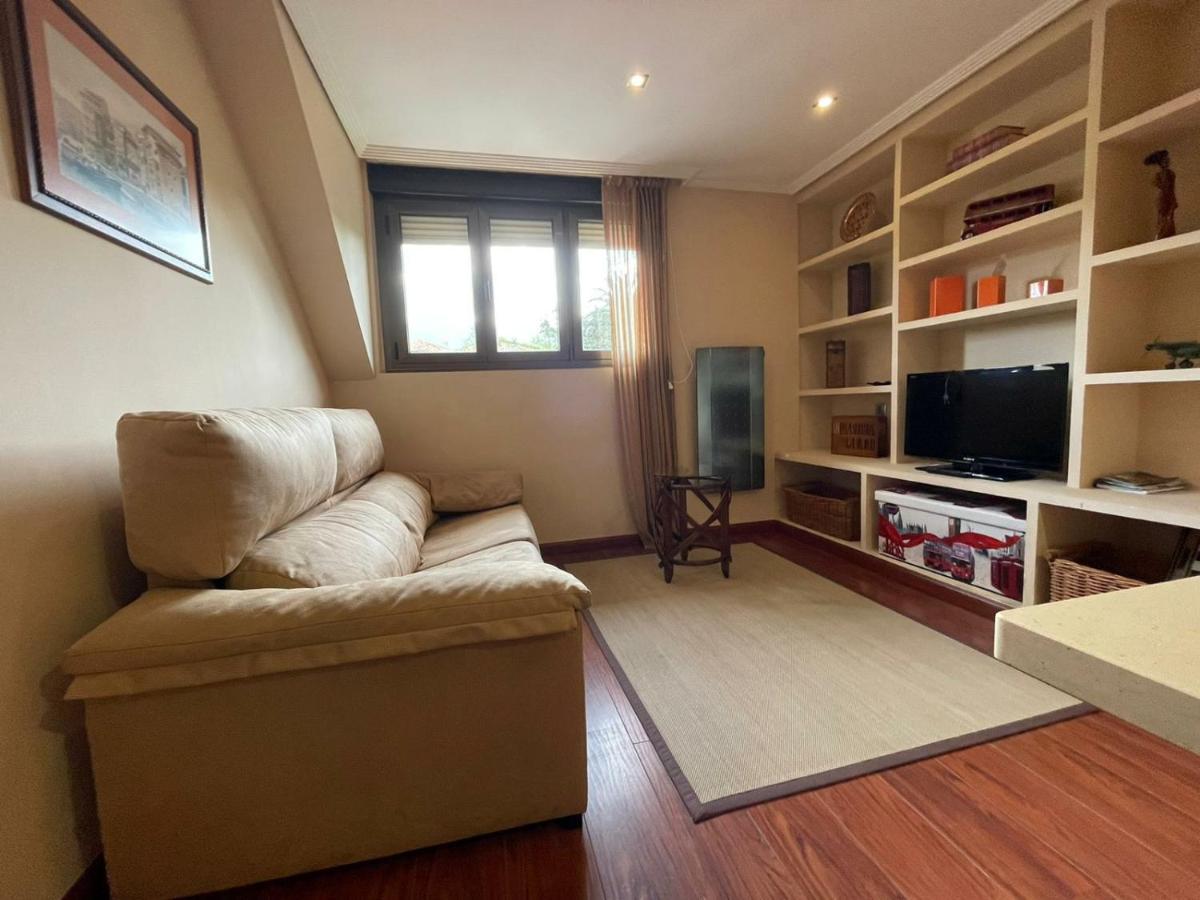 Apartament Apartamento Centro De Llanes Zewnętrze zdjęcie
